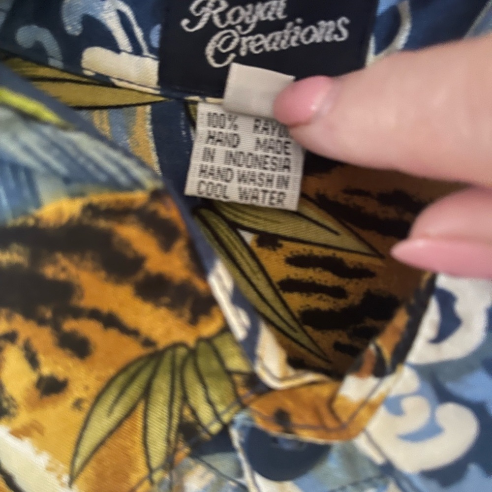 Tropical Tiger Print Casual Men’s Short Sleeve Shirt - Picture 6 of 7